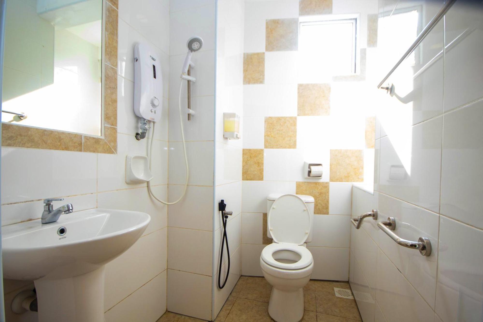 Sun Inns Permas Jaya Johor Bahru Exterior foto